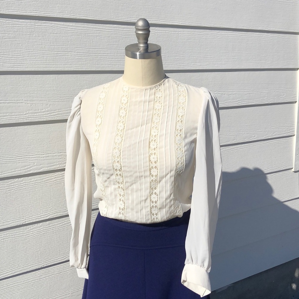 COPY - Vintage cream long sleeve blouse
